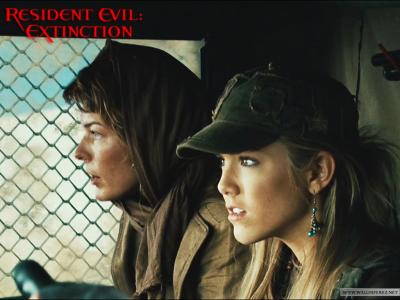 Resident-Evil-3-Spencer-Locke-Milla-Jovovich-982_1015018_1.jpg