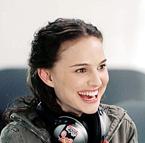 natalie_portman_garden_state_interview_top_1015012_1.jpg