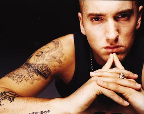 eminem_1090387_2.jpg