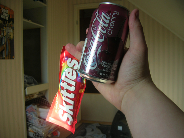 ColaCherryandSkittles_1103893_0.png