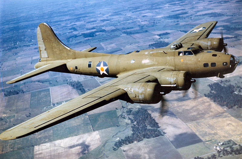 800px-Color_Photographed_B-17E_in_Flight_1110083_0.jpg