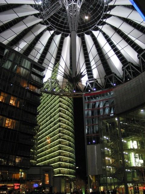 potsdamer_platz_sony_center_1114534_2.jpg