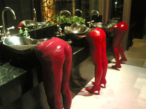sexy-strange-bathroom-sink-designs_1117205_4.jpg