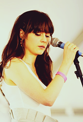 zooey50_1114370_0.png