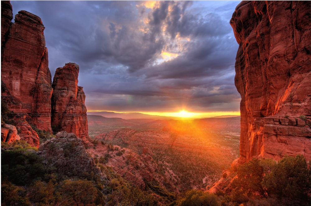 gorgeous-sedona-arizona-sunset_1145836_0.jpg