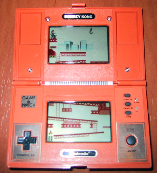 original-game-and-watch-donkey-kong-nintendo_1157365_0.png