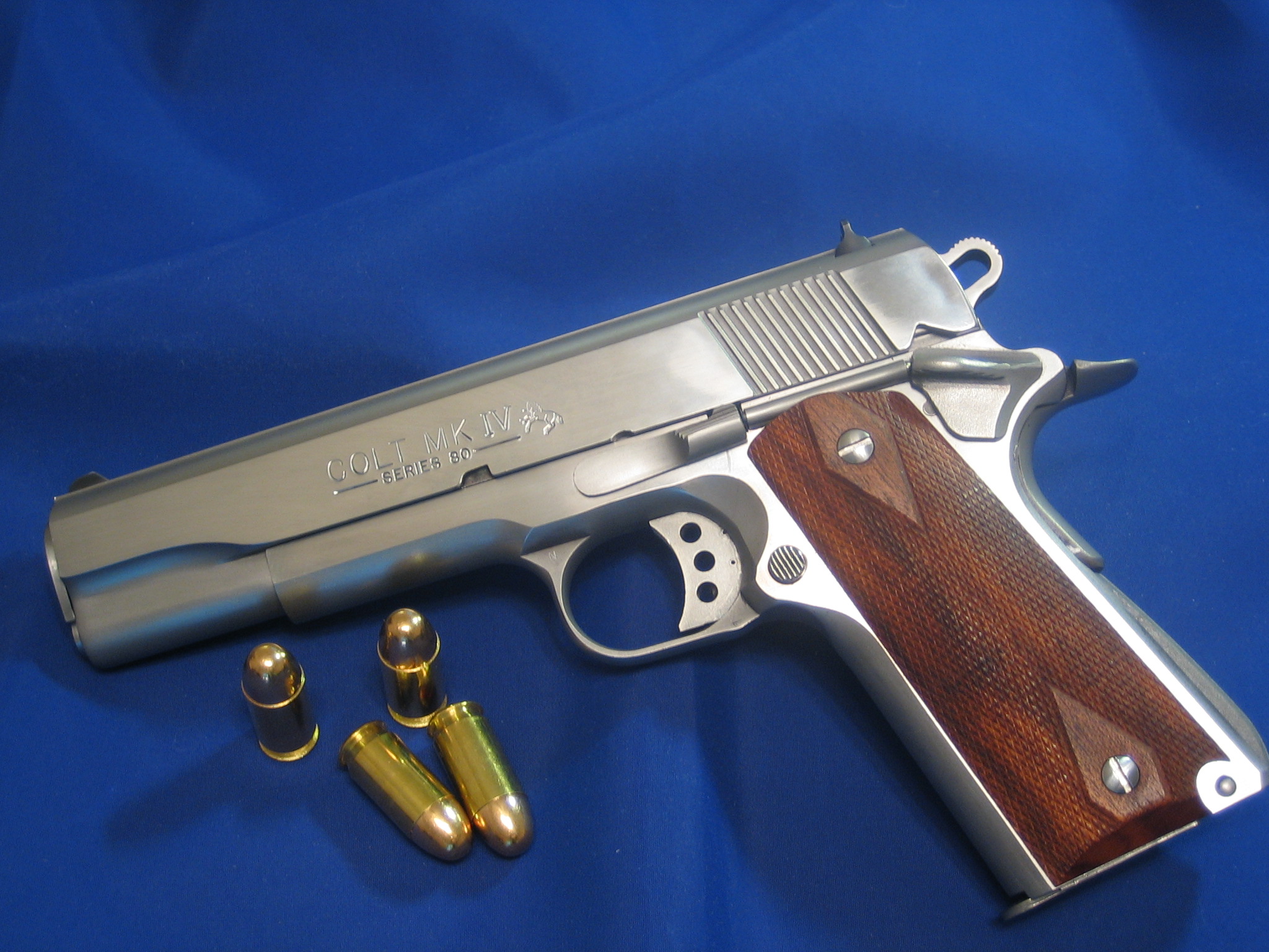 Colt_1911_1168393_0.jpg