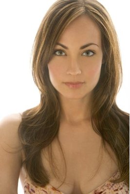 courtney-ford-vampire-diaries_1193535_1.jpg