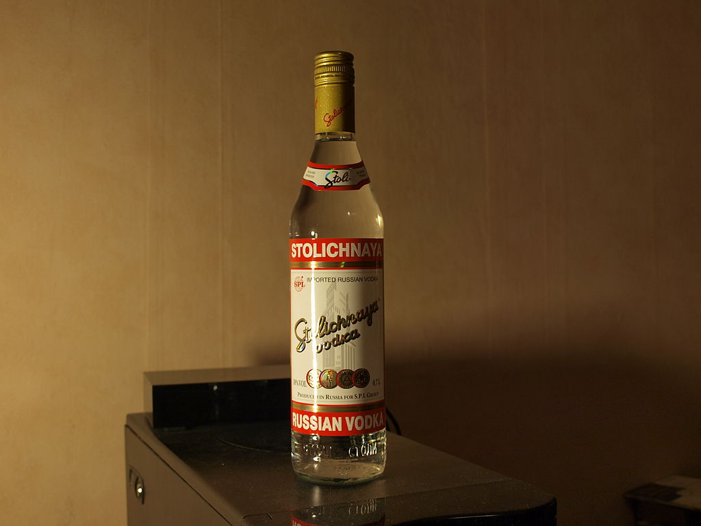 1024px-Stolichnaya_Vodka_on_top_of_a_computer_1244093_0.jpg