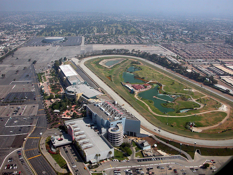 800px-Hollywood_Park_1248169_1.jpg
