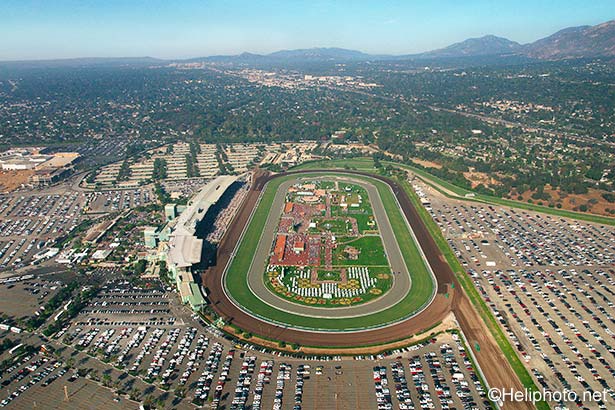 Breeders_Cup_at_Santa_Anita_Racetrack_1248169_0.jpg
