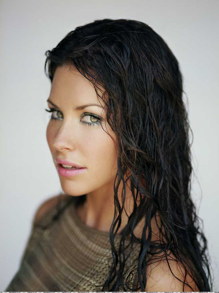 Evangeline-Lilly-MSC-3_1241336_0.jpg