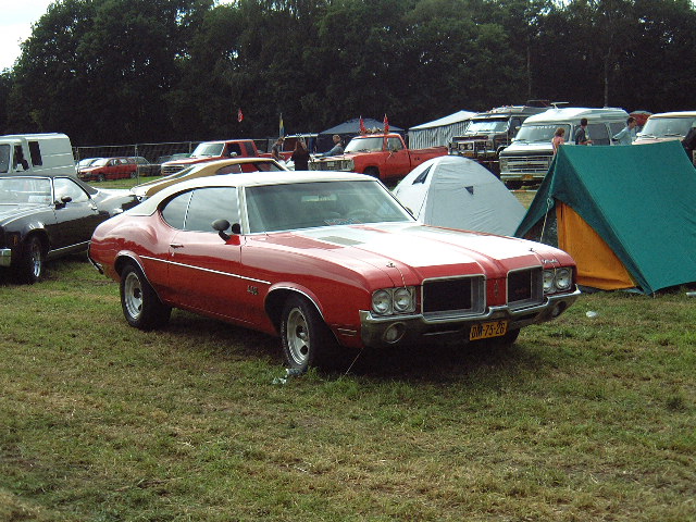 Oldsmobile_442_341133_3.jpg
