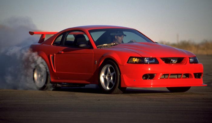 Mustang_Ford_Cobra_R_376480_0.jpg