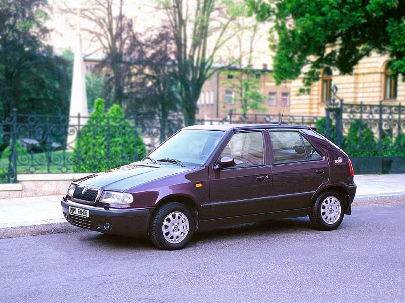 skoda_felicia_3_502561_0.jpg