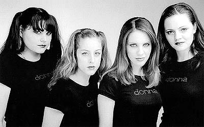the_donnas_525217_1.jpg
