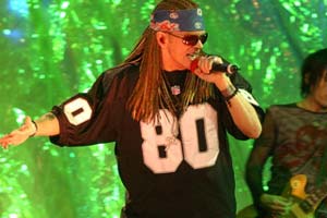37Axl_Rose_73442a_619925_3.jpg