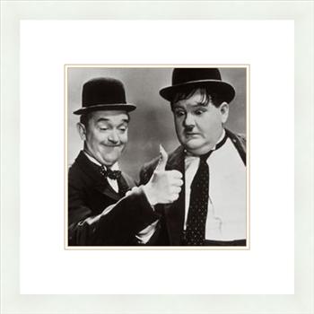 laurel_hardy_thumbs_up_620286_0.jpg